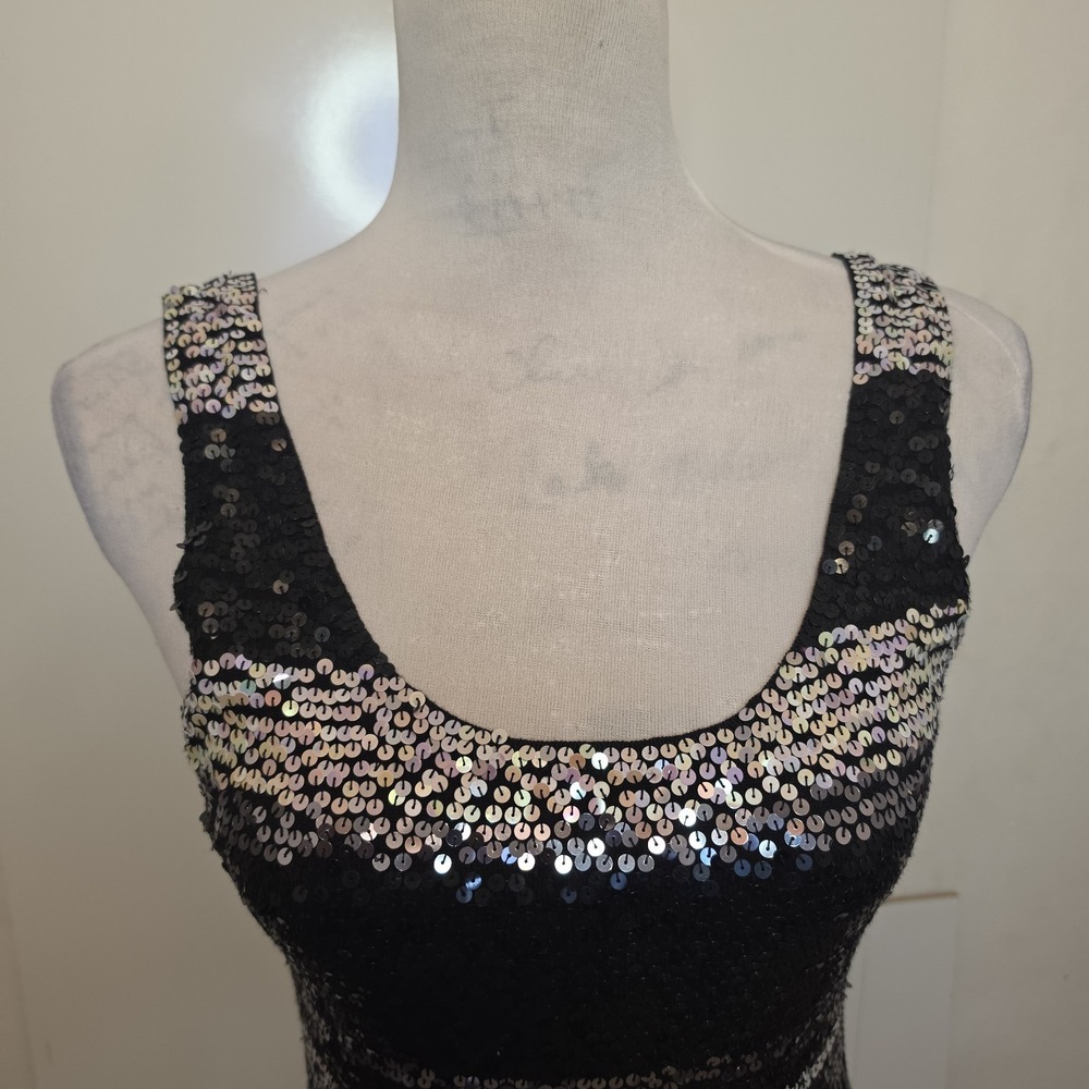 The Limited Stretch Women's Black Sequin Tank Top Sleeveless Size M - Picture 2 of 9
